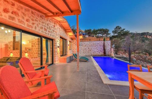 Patara House | Romantic 1BR Pool Villa in Nature