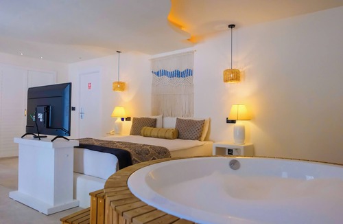 Oludeniz City Center Hotel | Salonika Suites