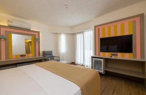Turgutreis City Center Hotel | SOLANA By YELKEN