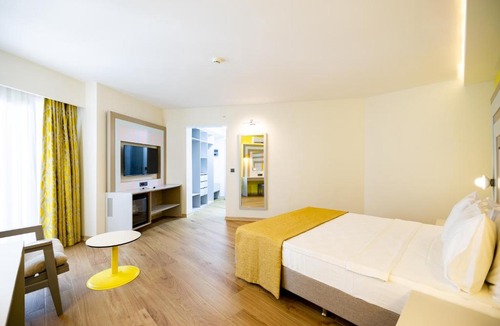 Turgutreis City Center Hotel | SOLANA By YELKEN