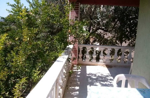Urkmez Villa | Spacious 3-bedroom villa in fabulous Seferihisar with AC
