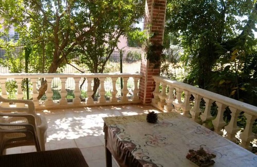Urkmez Villa | Spacious 3-bedroom villa in fabulous Seferihisar with AC
