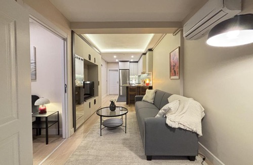 Osmanbey Apartment | Stylish 1BR Residence in Nişantaşı