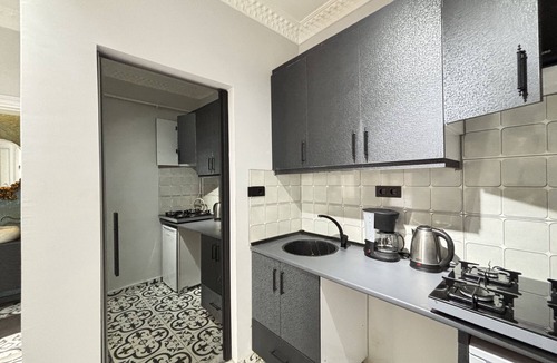 Galata Apartment | Stylish 1BR w/Private Turkish Bath Near Galata
