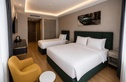 Cumhuriyet Hotel | T h e V o i d Hotel - Just Steps From Osmanbey Metro Station