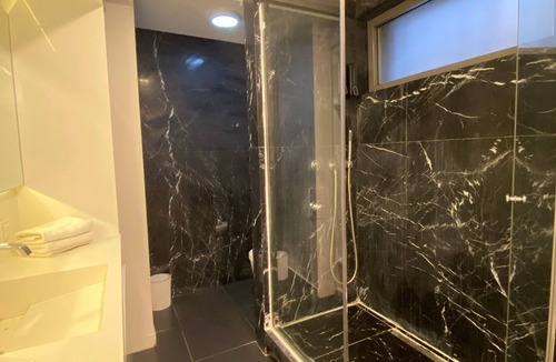 Beyoglu Hotel | Taksim istiklal caddesinde Galata kulesine yürüme mesafesinde merkezi lokasyon.