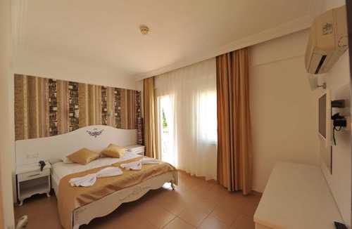 Oludeniz City Center Cabin | Taner Otel