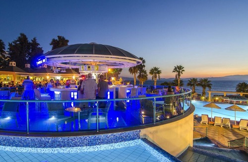 Kadnlar Denizi Mahallesi Hotel | The Grand Blue Sky International