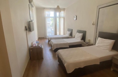 Akhisar Hotel | Toprak otel pansiyon