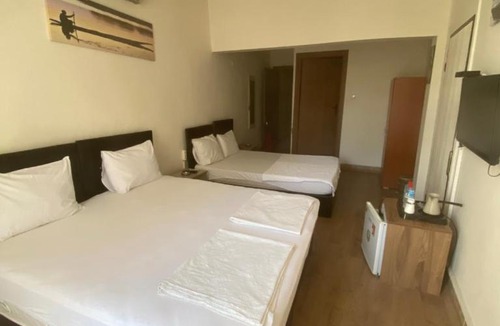 Akhisar Hotel | Toprak otel pansiyon