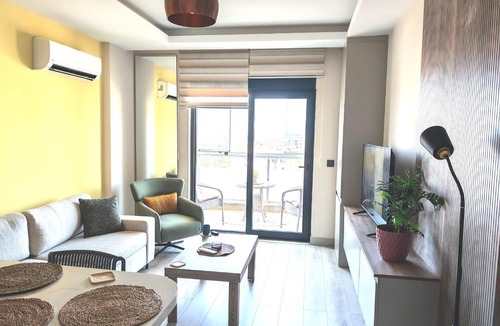Mahmutlar Apartment | TOROS BULVAR Cozy fancy Sea view next to the Mall and near to the Beach, in the mid of Alanya Mahmutlar!