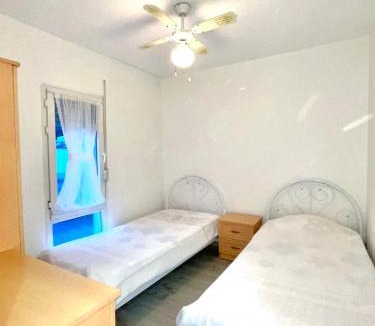 Kadnlar Denizi Mahallesi Villa | Triplex Family House, Kusadasi