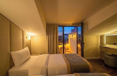 Kucukcekmece Hotel | Tumar Istanbul Hotel