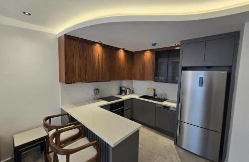 Tosmur Belediyesi Apartment | 'Ultra Luxury Holiday Apt in the Heart of the City