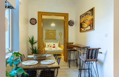 Asmali Mescit Apartment | Urban Balcony Retreat- Near Galata Metro