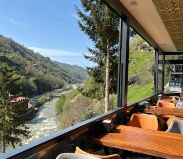 Ardesen Hotel | VADİDEKAL Suit-على ضفاف النهر