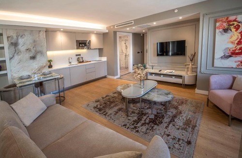 Besiktas Hotel | Valente Suites&Hotel