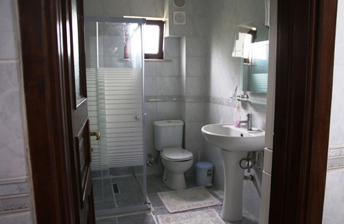 Yanik Villa | VILLA ATLAS Sapanca Yeşillikler içinde doğa ile baş başa tatil fırsatı