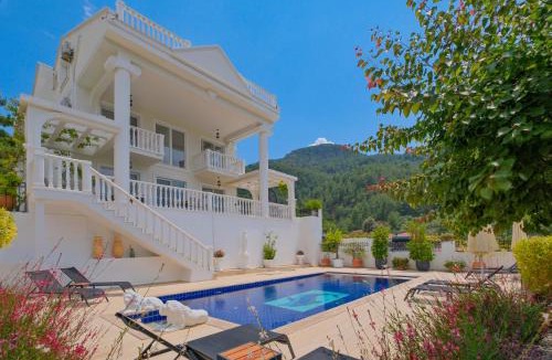 Yesiluzumlu Villa | Villa Bianca