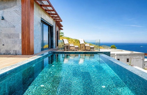 Geris Villa | Villa Elysia - Six Bedroom Villa, Sleeps 10