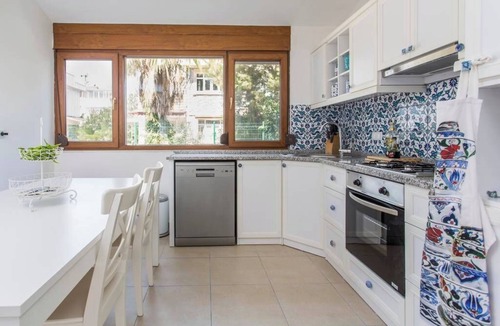 Bogazkent Villa | Villa Esma - 3 Bed with private garden