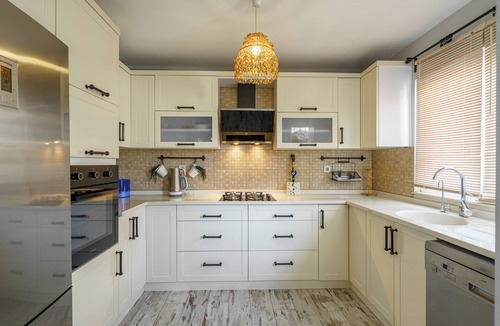 Kadnlar Denizi Mahallesi Villa | Villa in Complex with Garden & Shared Semi Olympic Swimming Pool in Kusadasi