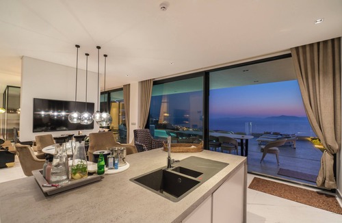 Turgutreis Villa | Villara Ultra Luxury Daily Housekeeping Private Cook Chauffeur Service