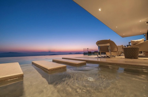 Turgutreis Villa | Villara Ultra Luxury Daily Housekeeping Private Cook Chauffeur Service