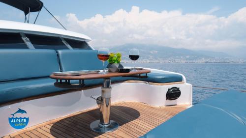 Alanya Boat Rental | vip motoryat