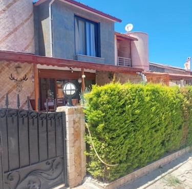 Şifne yalı'da 4 oda 9kisi yatak kapasite manzaralı