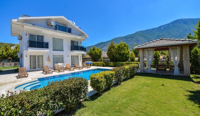 4 bedroom Panorama villas Villa F for rent ölüdeniz fethiye in fethiye