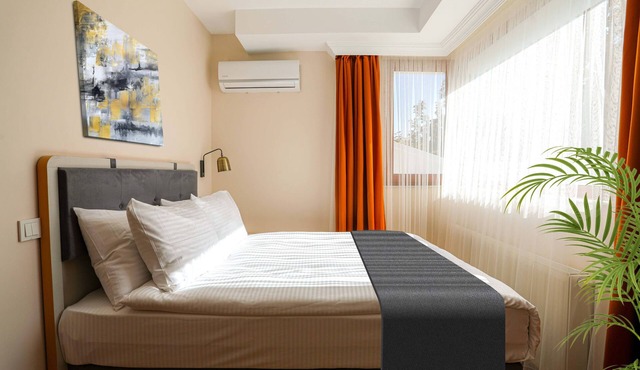 Agate Hotel