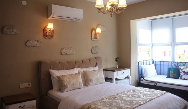 Alaçatı Viola Hotel in Çesme