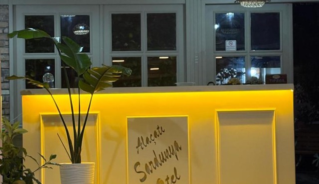 Alacati Sardunya Hotel
