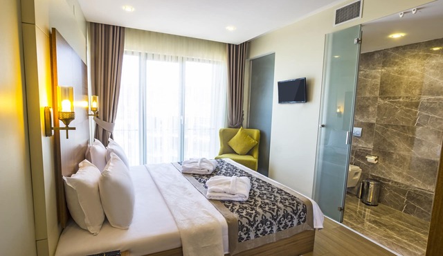 Alesha Suite