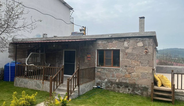 Assos Deniz yıldızı apart taş ev