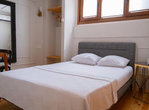 Balat Tarihin içinden Pink Home 1