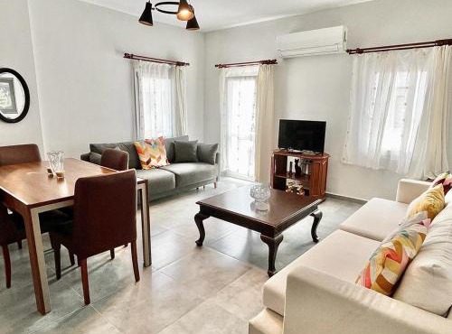 Bodrum-Turgutreis Merkezde Plaja 50 Metre uzaklıkta 1 ve 2 numaralı daireler
