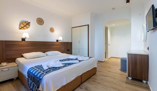 Bronze Hotel