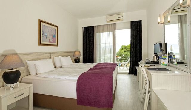 Charm Beach Hotel - All Inclusive in Bodrum