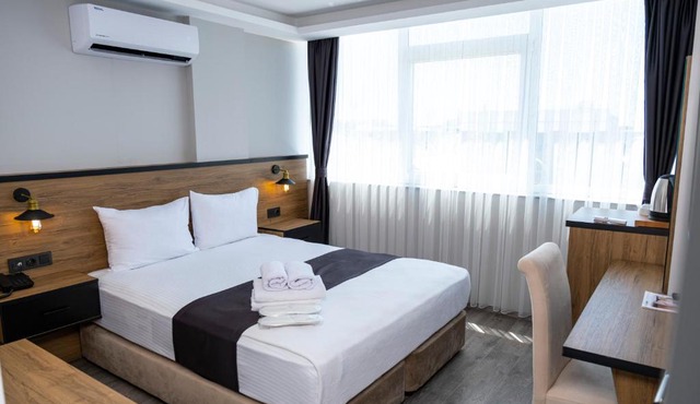 Comfort Center Suit Hotel