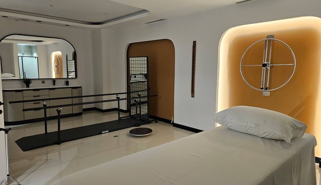 Cosmos Health Center by Medworld