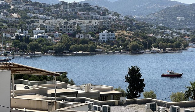 Cozy Duplex with Fascinating View in Yalikavak