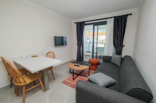 Diplomat Suites