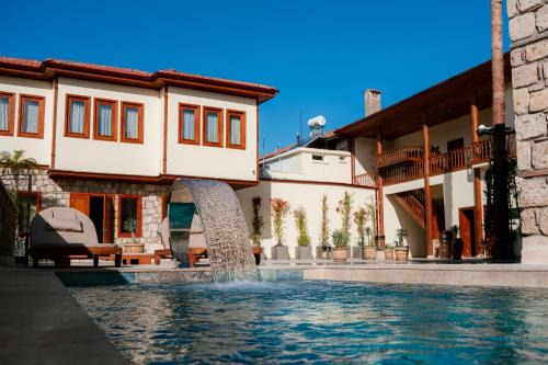 Dumos Suite Hotel