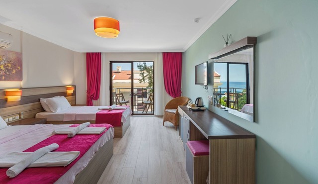 Eden Pyara Hotel Turunc
