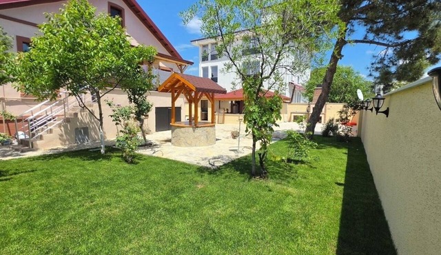Edirne Karaağaç'ın Merkezinde, Doğa İçinde Huzurlu ve Geniş Bahçeli Tatil Evi