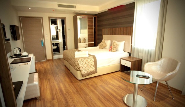 Edis Premier Hotel in Adana
