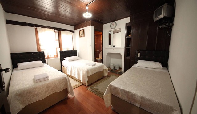 Efe Guest House