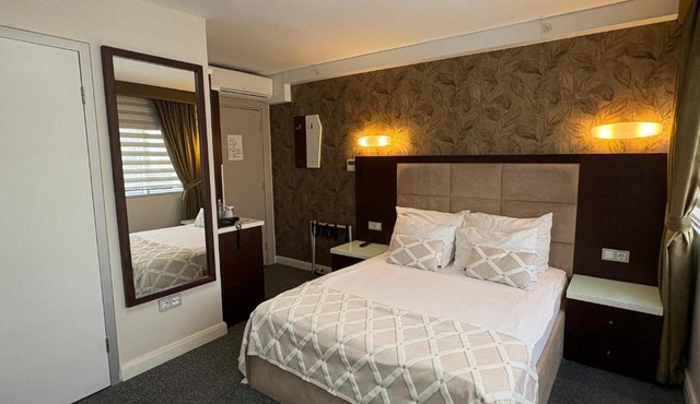 Endglory Hotel